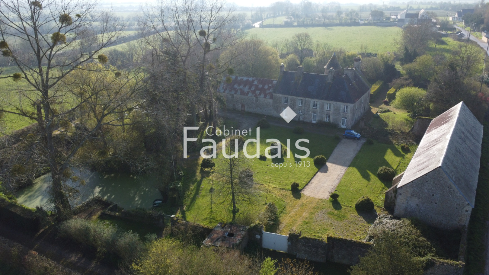 
                                                Vente
                                                 Manoir du 16ème siècle dans le cotentin