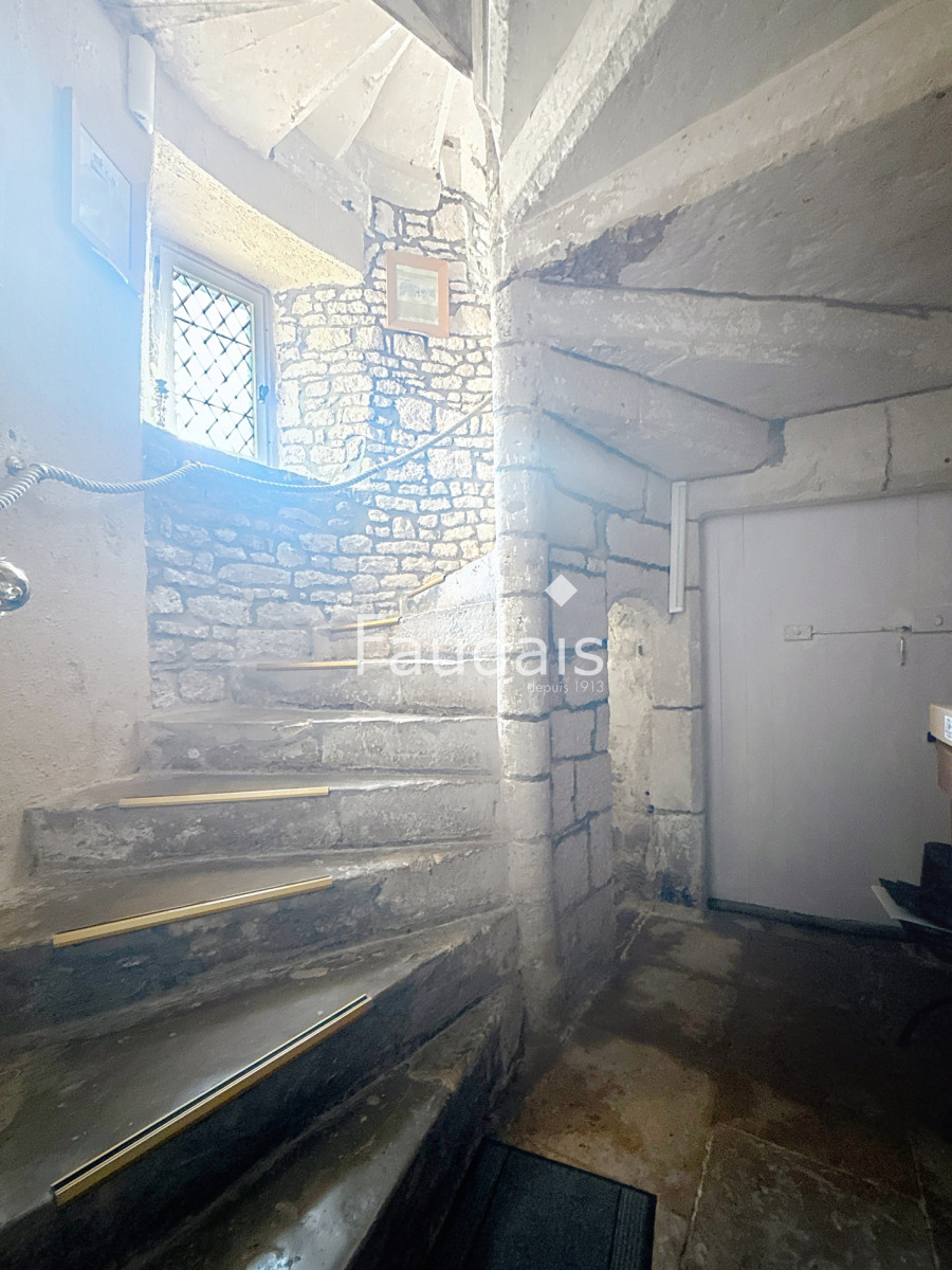 
                                                Vente
                                                 Manoir du 16ème siècle dans le cotentin