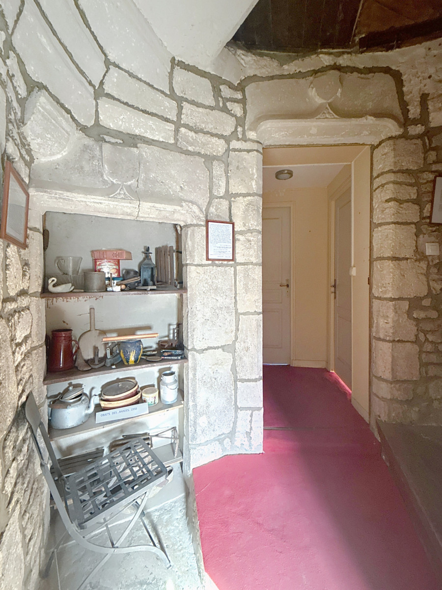
                                                Vente
                                                 Manoir du 16ème siècle dans le cotentin