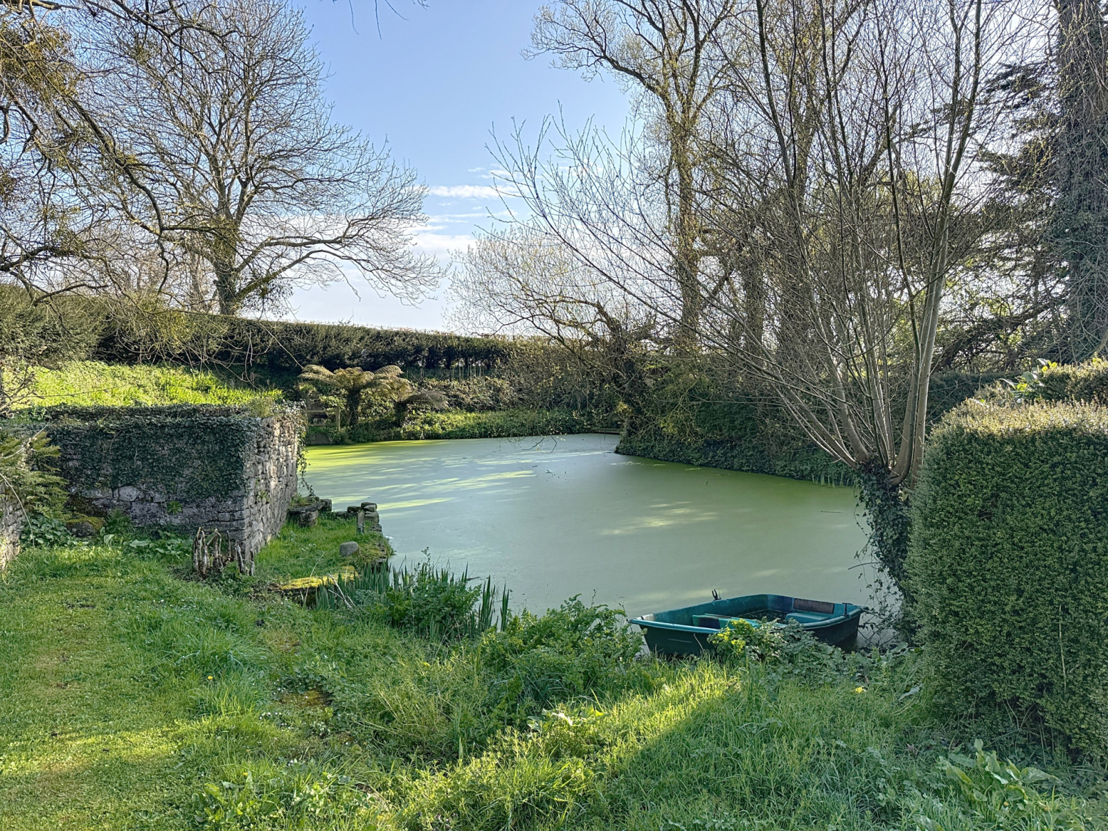 
                                                Vente
                                                 Manoir du 16ème siècle dans le cotentin