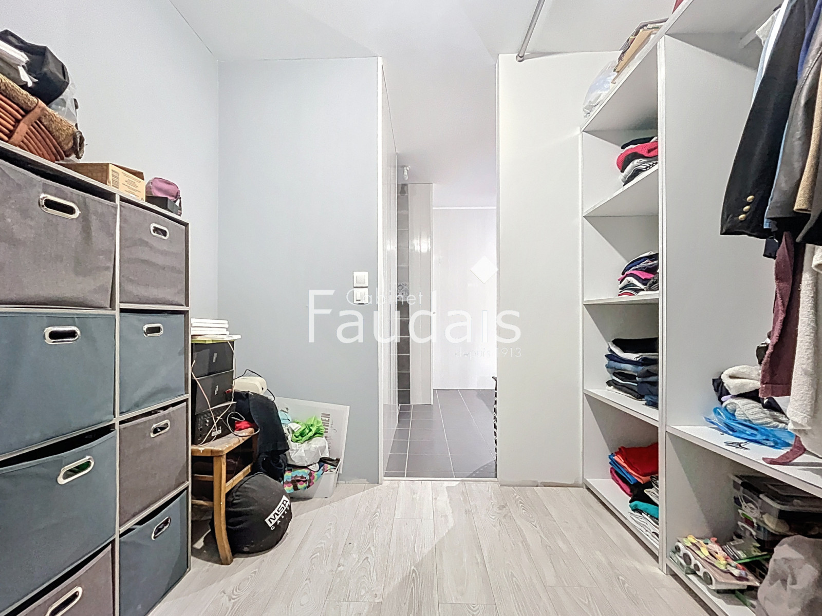 
                                                Vente
                                                 MARIGNY - PROCHE DU BOURG