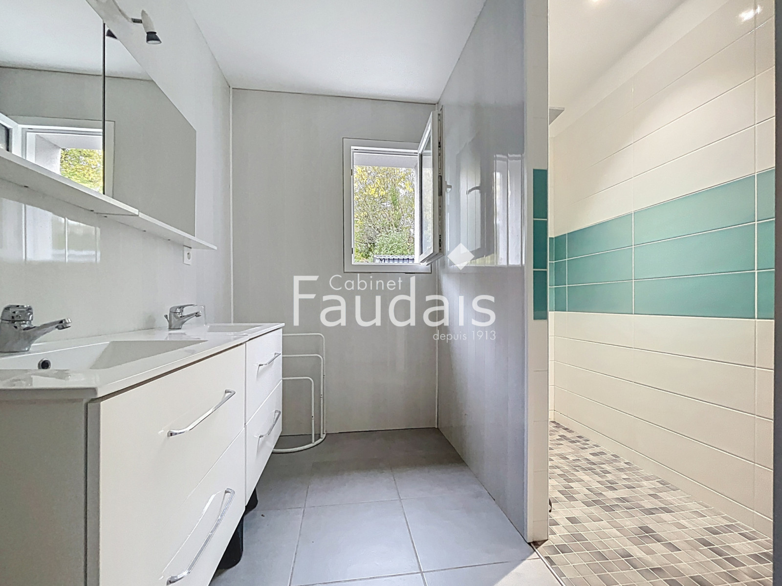 
                                                Vente
                                                 MARIGNY - PROCHE DU BOURG