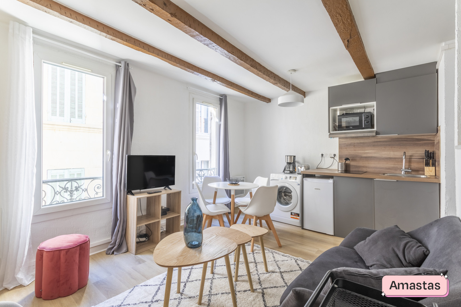 
                                                Location
                                                 Marseille 13002 - Magnifique T1 en plein cœur du Panier