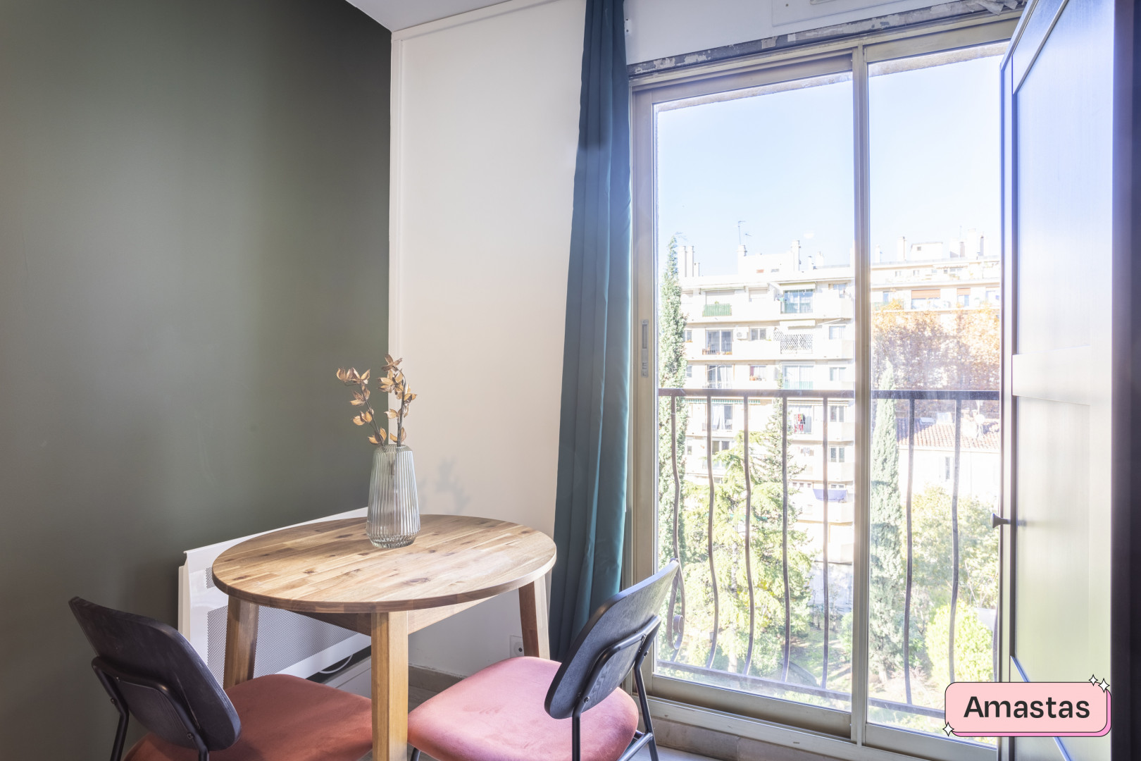 
                                                Location
                                                 Marseille 13005 - Magnifique studio secteur Saint-Pierre