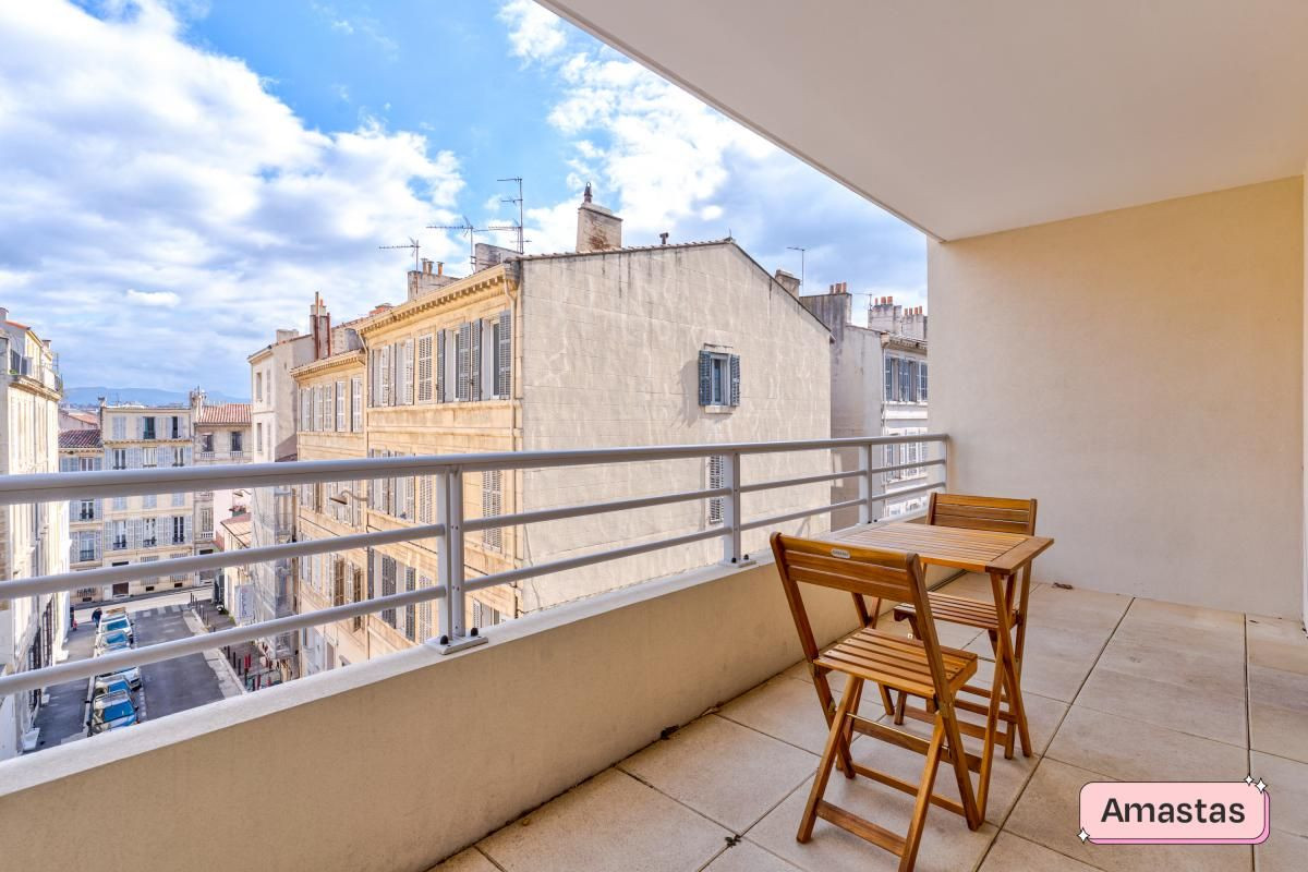 
                                                Colocation
                                                 Marseille 13006 - Lumineuse colocation T4 avec 2 terrasses et proche du Vieux Port