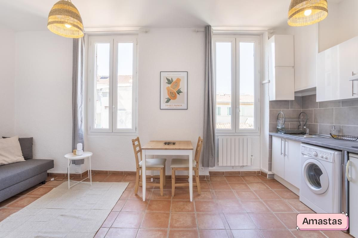 
                                                Location
                                                 Marseille 13006 - Studio lumineux et bien aménagé au cœur de Marseille