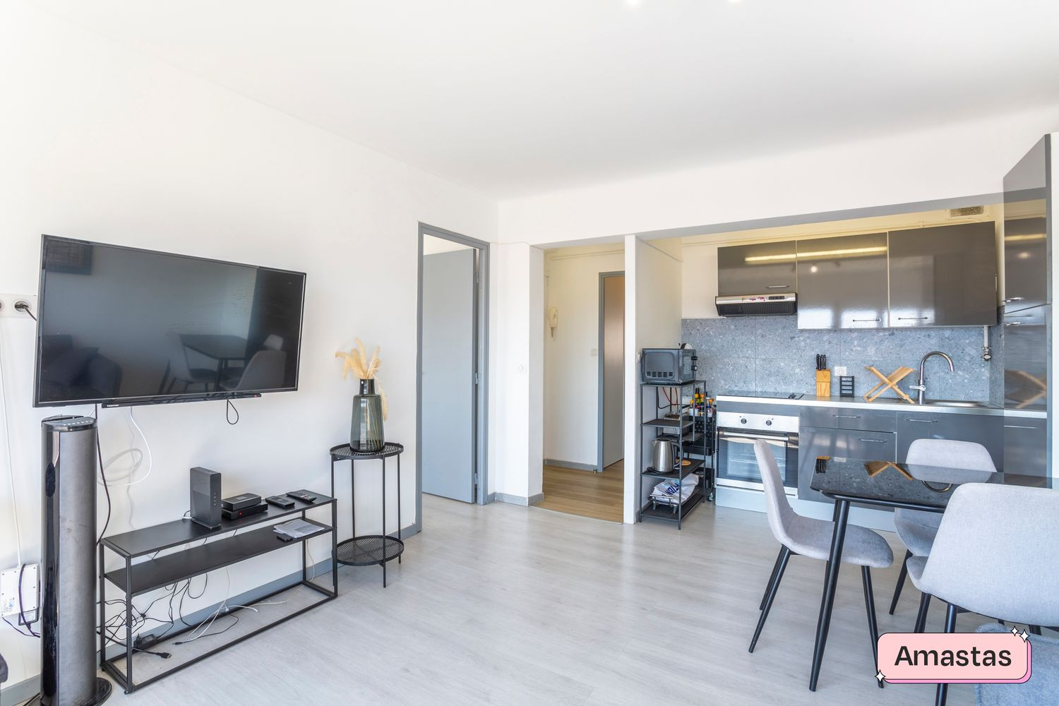 
                                                Colocation
                                                 Marseille 13006 - Superbe Colocation T4 Avenue Jules Cantini