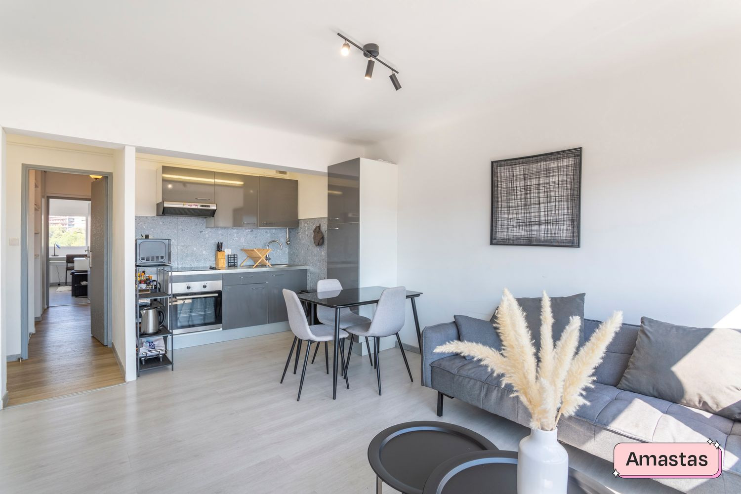 
                                                Colocation
                                                 Marseille 13006 - Superbe Colocation T4 Avenue Jules Cantini