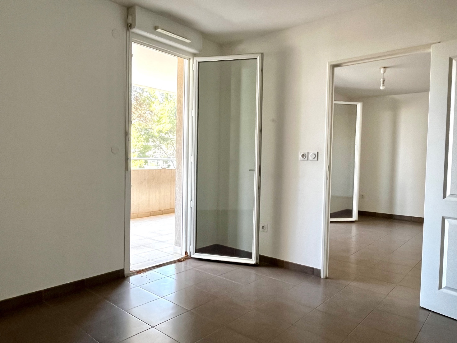 
                                                Vente
                                                 Marseille 13009 Le Roy d'Espagne