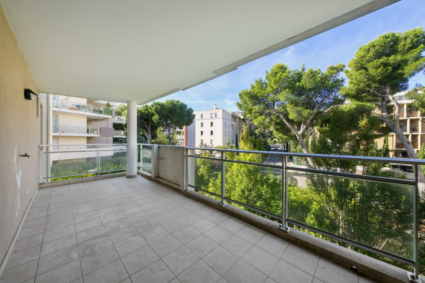 
                                                Vente
                                                 Marseille - 9ème