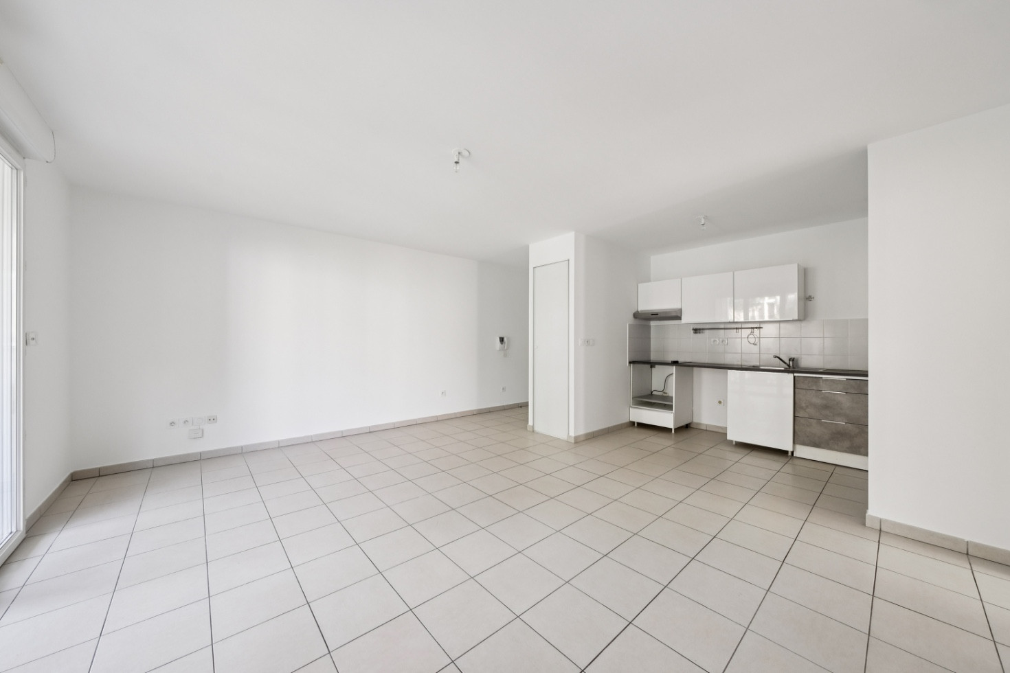 
                                                Vente
                                                 Marseille - Le Roy d'Espagne