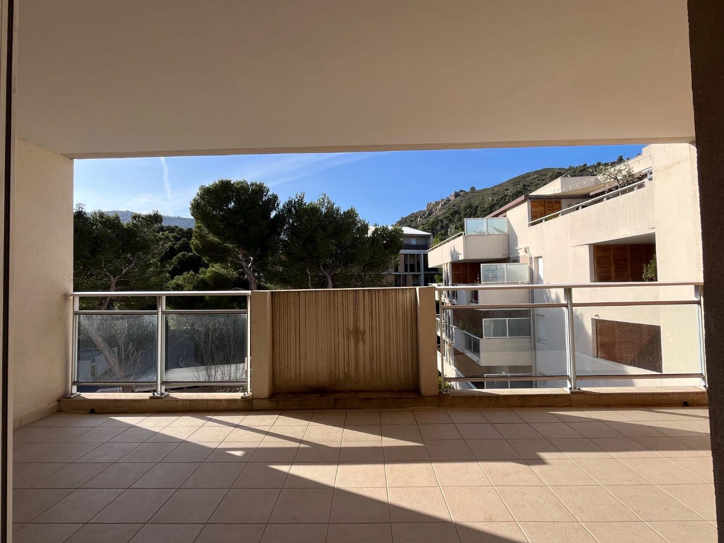 
                                                Vente
                                                 Marseille - Le Roy d'Espagne