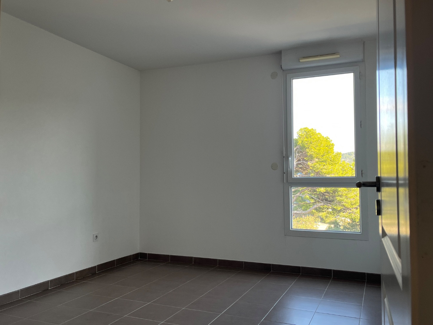 
                                                Vente
                                                 Marseille - Le Roy d'Espagne