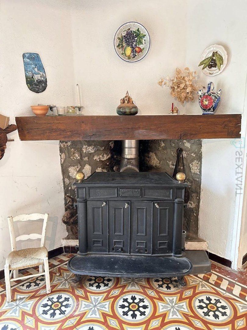 
                                                Vente
                                                 Mas mitoyen, anciennement moulin à châtaignes, au coeur des vallées cévennoles