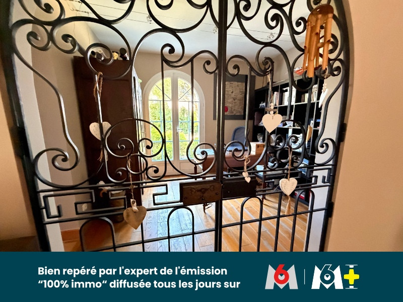 
                                                Vente
                                                 Mas Provençal 6 Chambres + 1 Bureau