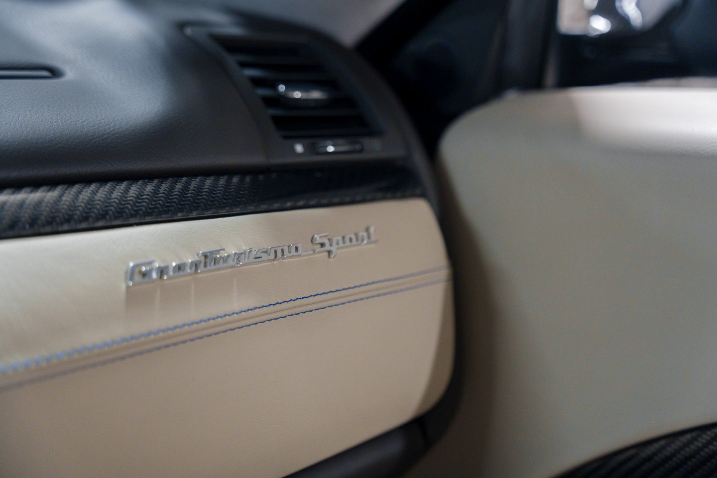 
                                                Voiture
                                                 Maserati GranTurismo Sport