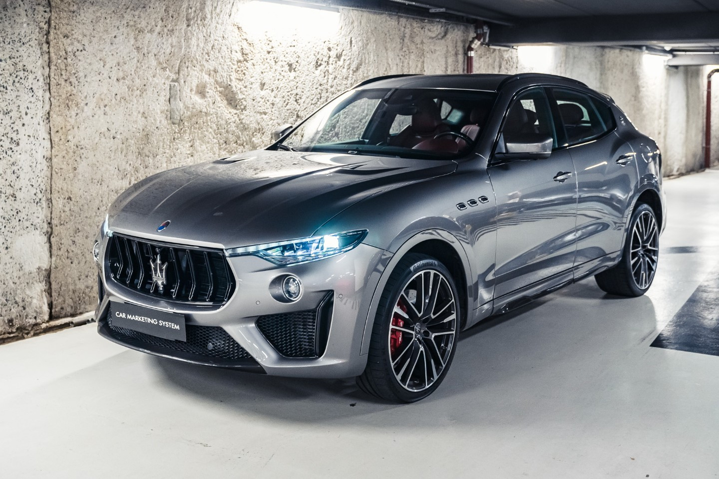 
                                                Voiture
                                                 Maserati Levante (I.II) Trofeo V8 3.8 580