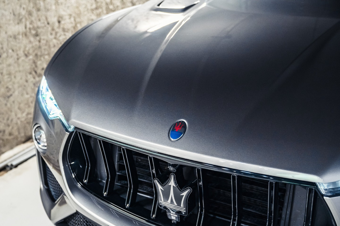 
                                                Voiture
                                                 Maserati Levante (I.II) Trofeo V8 3.8 580