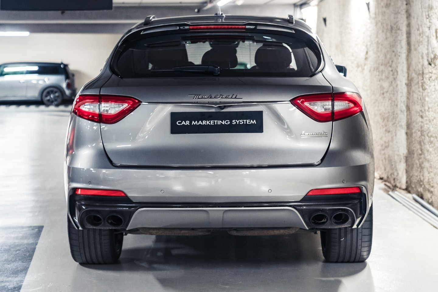 
                                                Voiture
                                                 Maserati Levante (I.II) Trofeo V8 3.8 580