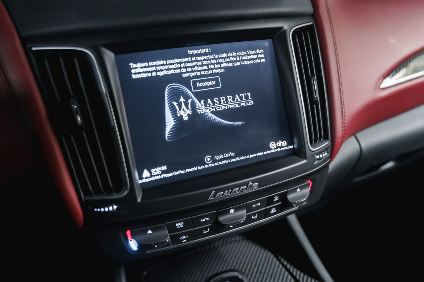 
                                                Voiture
                                                 Maserati Levante (I.II) Trofeo V8 3.8 580