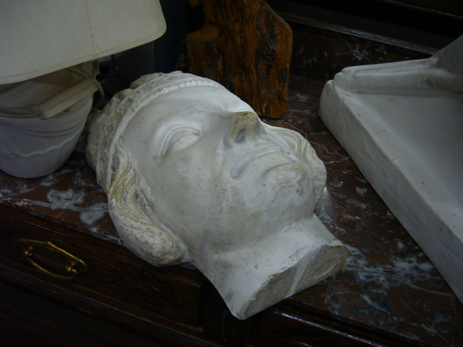 
                                                Décoration
                                                 Masque d'un roi en plâtre, promotion