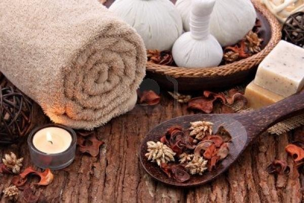 
                                                Beauté
                                                 Massage aux huiles bio pour femmes à Paris