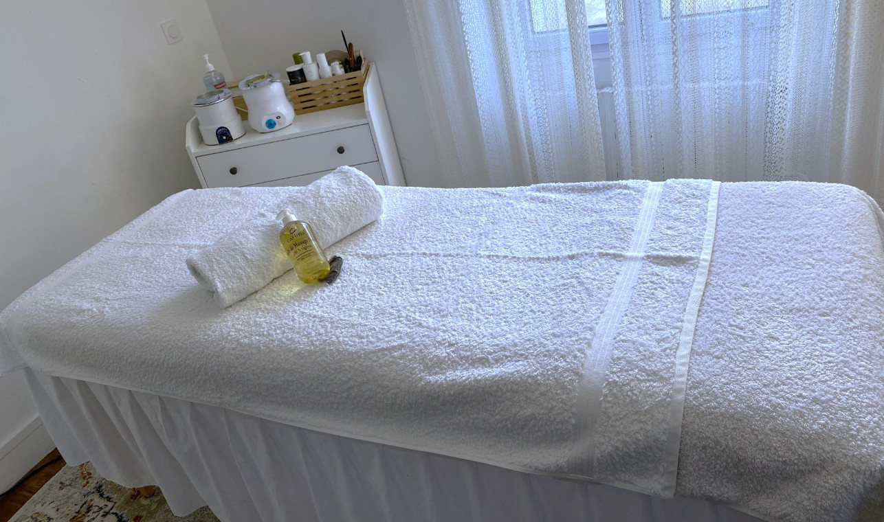 
                                                Autres Services
                                                 Massage relaxante et bien être