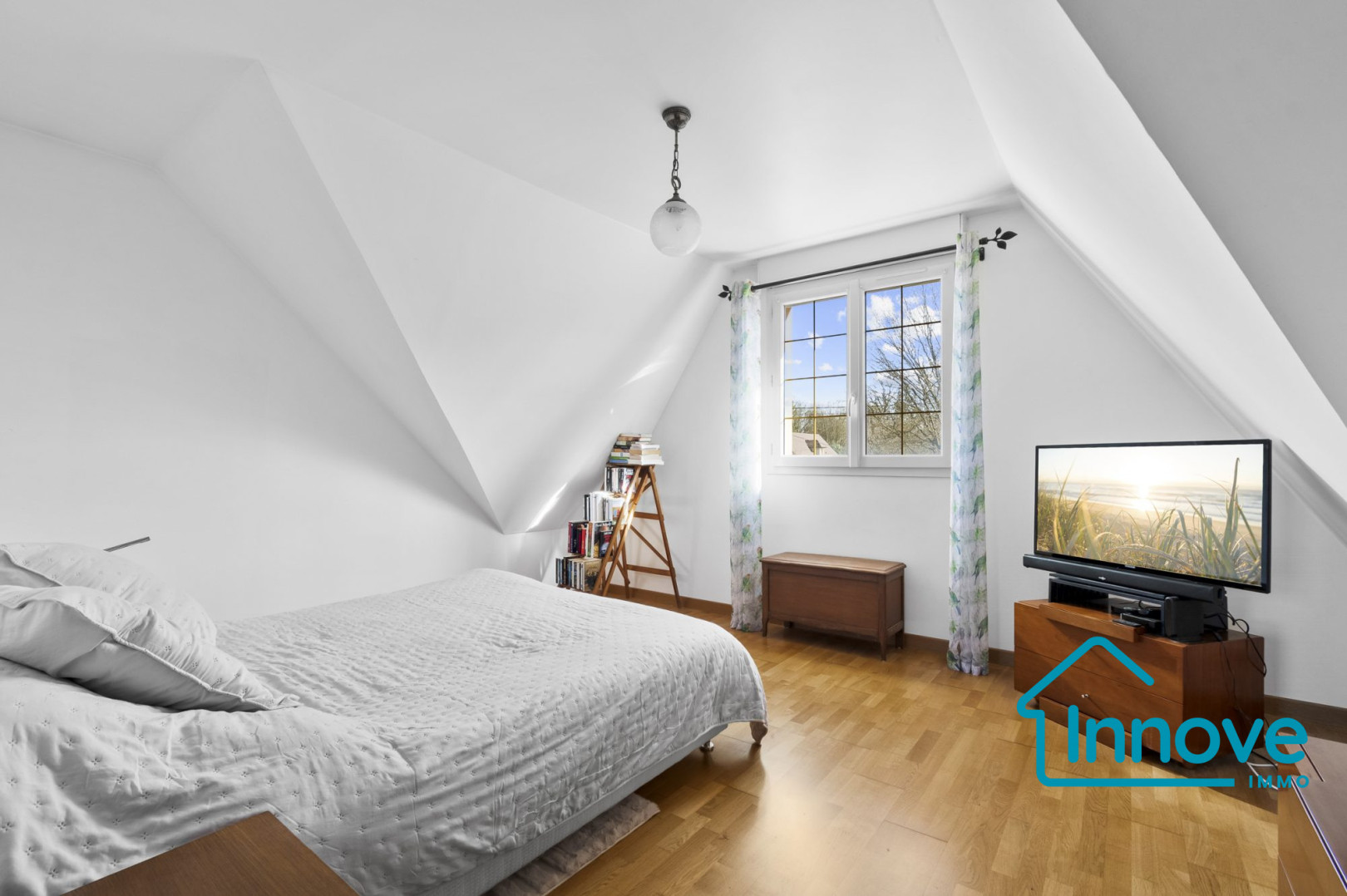 
                                                Vente
                                                 Mauregard : Belle maison récente avec 4 chambres et excellent D