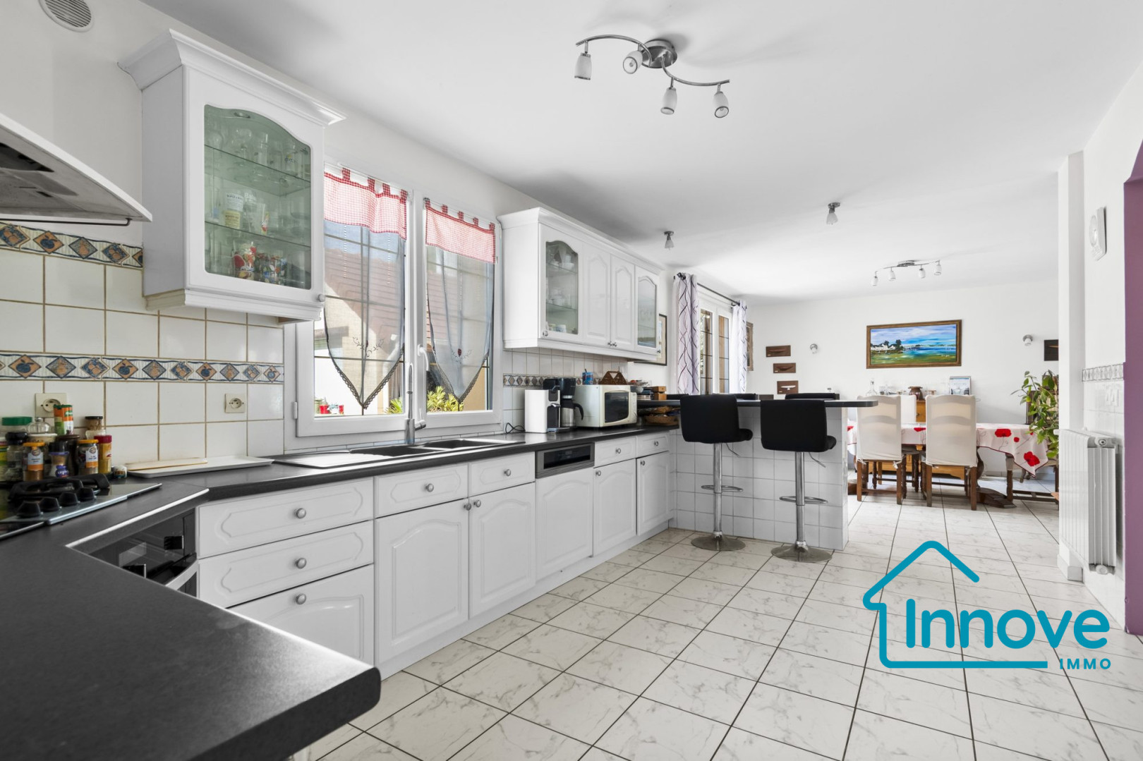 
                                                Vente
                                                 Mauregard : Belle maison récente avec 4 chambres et excellent D