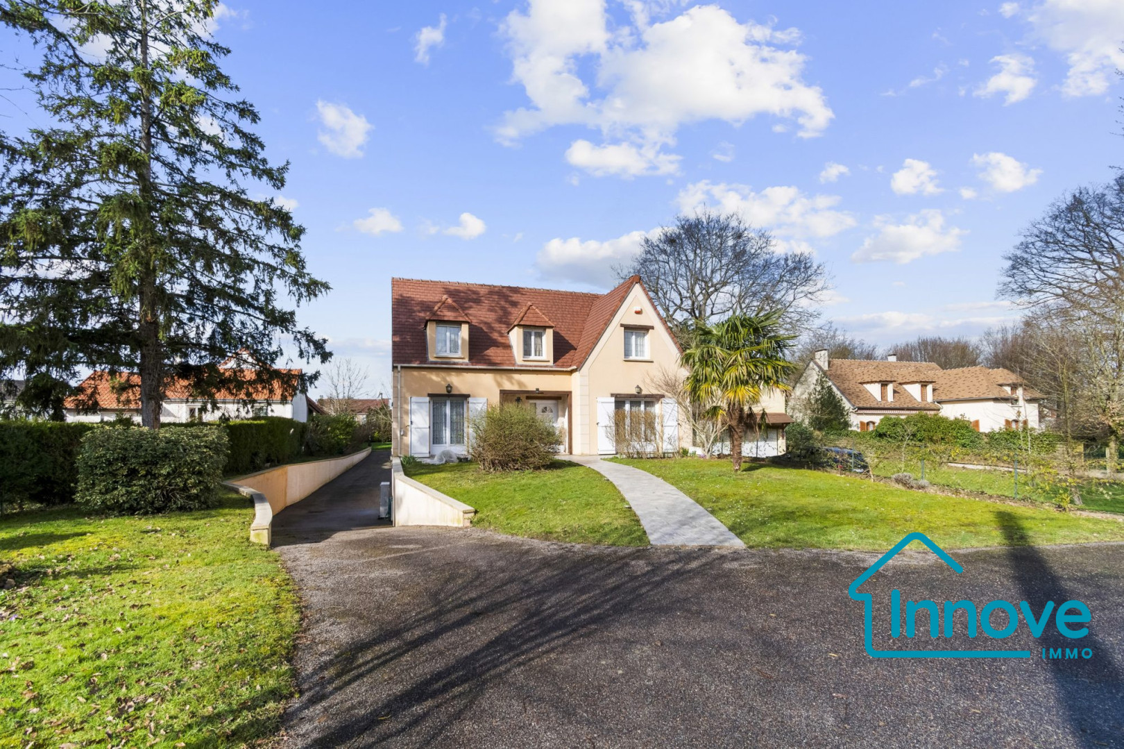 
                                                Vente
                                                 Mauregard : Belle maison récente avec 4 chambres et excellent D