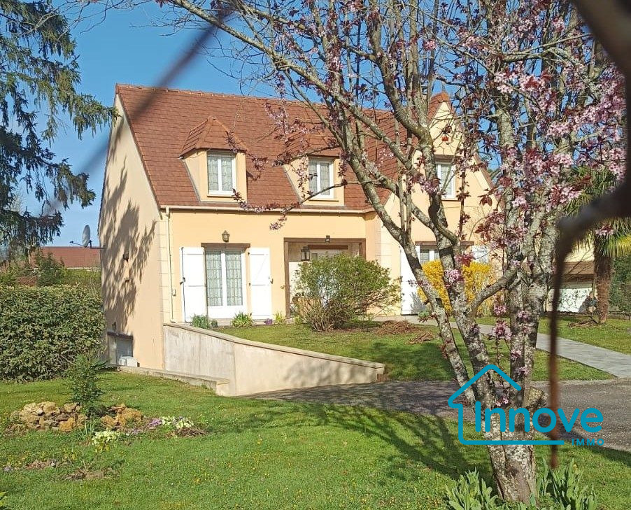 
                                                Vente
                                                 Mauregard : Belle maison récente avec 4 chambres et excellent D