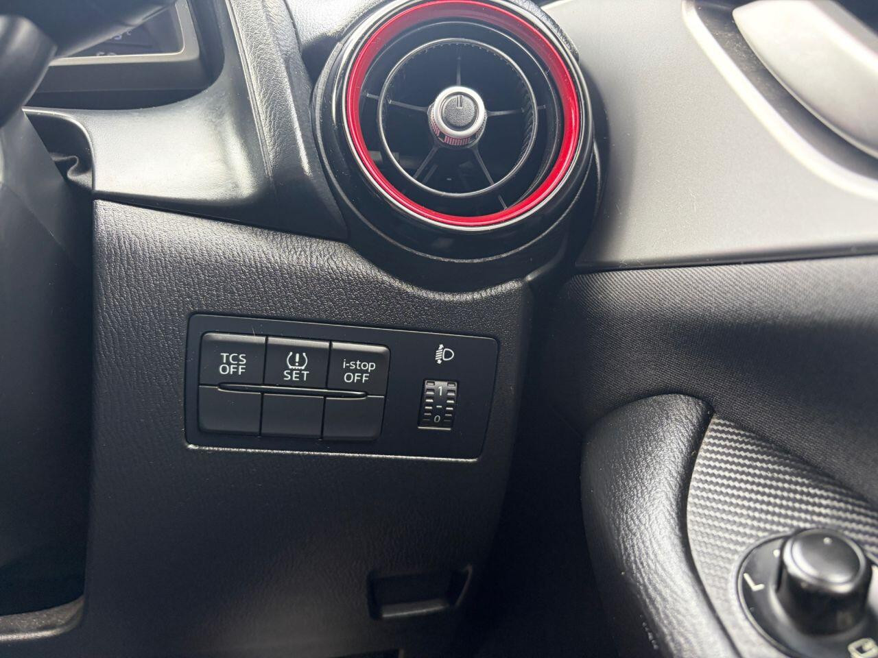 
                                                Voiture
                                                 Mazda CX-3 1.5 SKYACTIV-D SE SUV 5dr Diesel Manual Euro 6 (s/s) (105 ps) MOT 11/26 84K PSH ULEZ