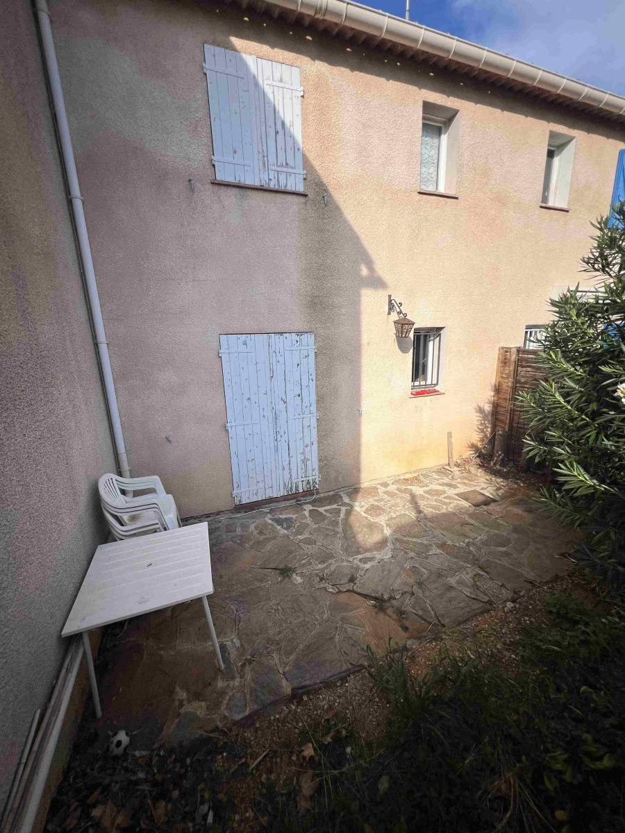 
                                                Vente
                                                 Mazet 3 pièces 44 m2 avec 2 terrasses La Londe Les Maures
