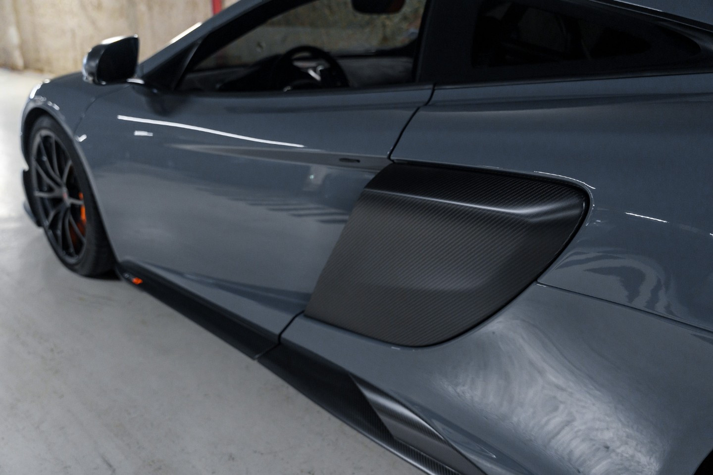 
                                                Voiture
                                                 McLaren 675 LT