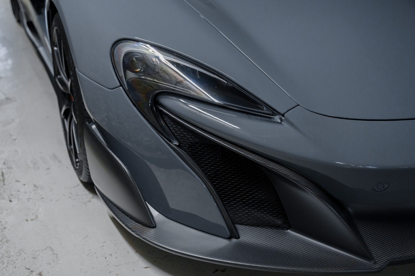 
                                                Voiture
                                                 McLaren 675 LT