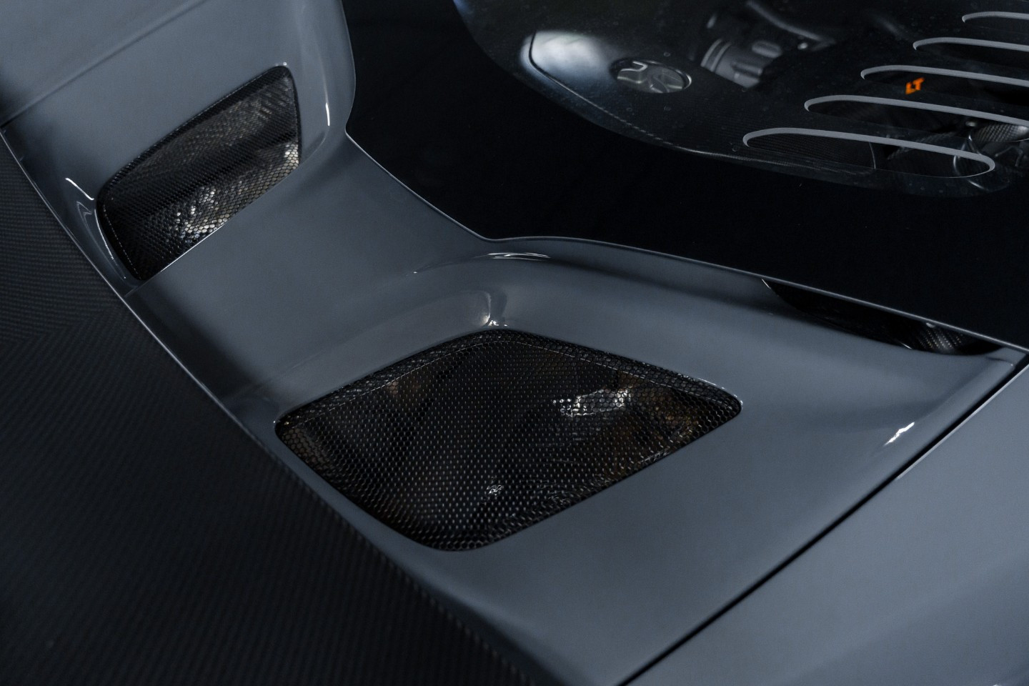 
                                                Voiture
                                                 McLaren 675 LT