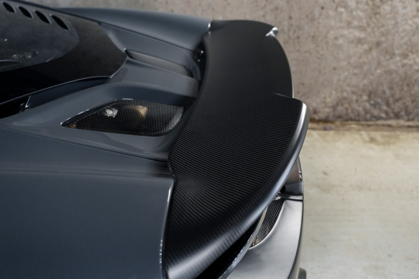 
                                                Voiture
                                                 McLaren 675 LT