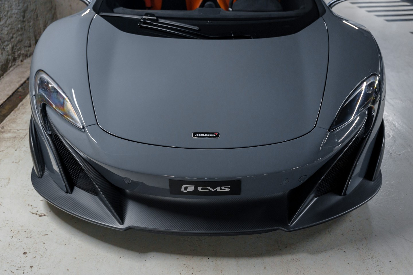
                                                Voiture
                                                 McLaren 675 LT