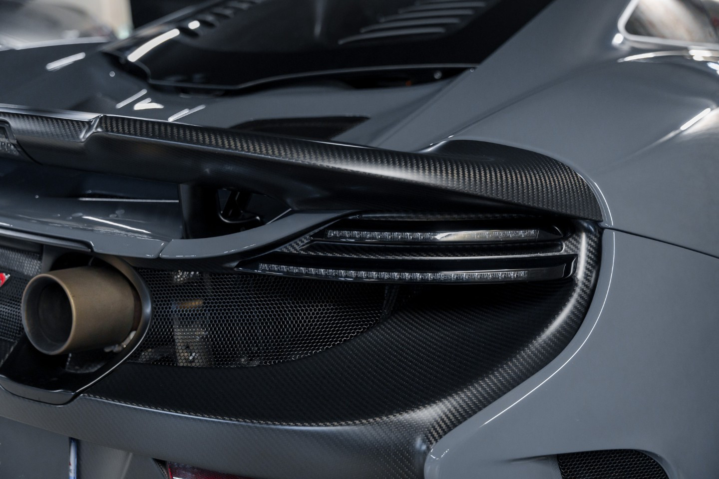 
                                                Voiture
                                                 McLaren 675 LT