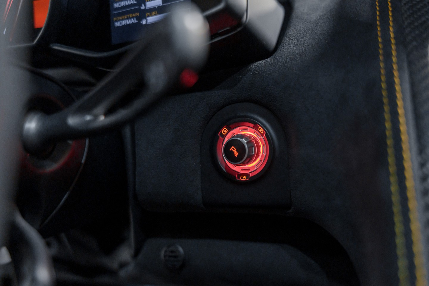 
                                                Voiture
                                                 McLaren 675 LT