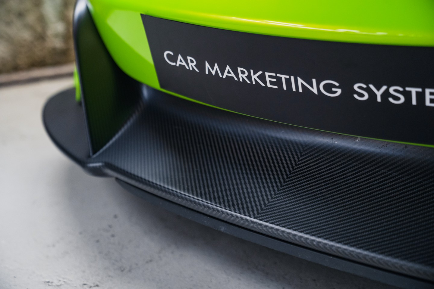 
                                                Voiture
                                                 McLaren 675LT V8 3.8 675