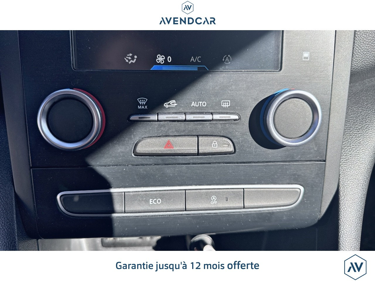 
                                                Voiture
                                                 MEGANE 1.2 TCE 130 ENERGY INTENS EDC BVA