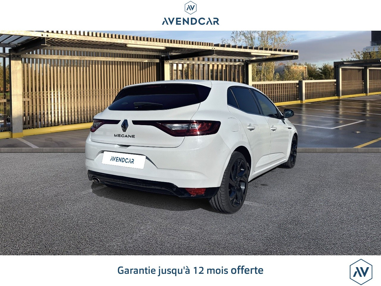 
                                                Voiture
                                                 MEGANE 1.2 TCE 130 ENERGY INTENS EDC BVA