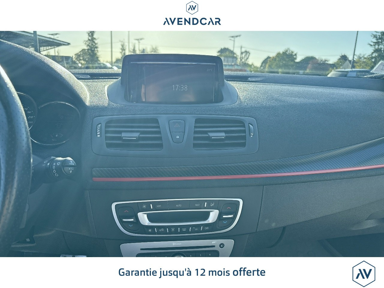 
                                                Voiture
                                                 Megane 3 Coupe III (3) COUPE 2.0 DCI 165 FAP GT