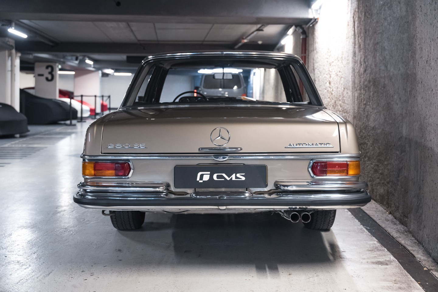 
                                                Voiture
                                                 Mercedes 280 SE