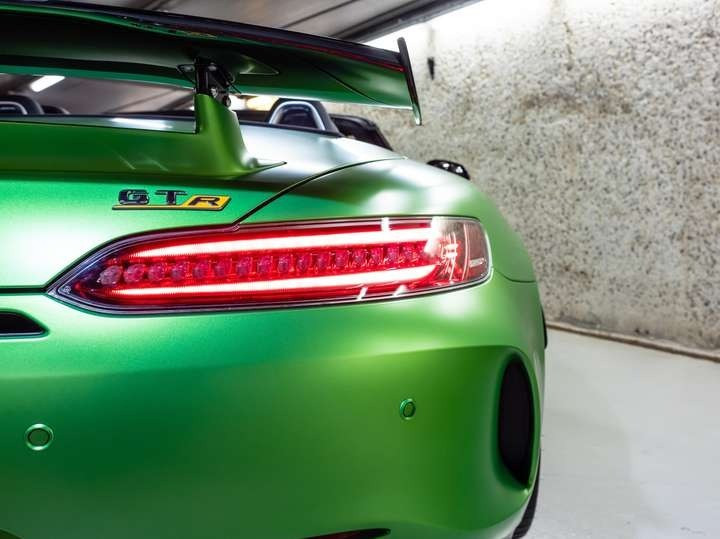 
                                                Voiture
                                                 Mercedes AMG GT R Roadster V8 4.0 585 - 1 of 750