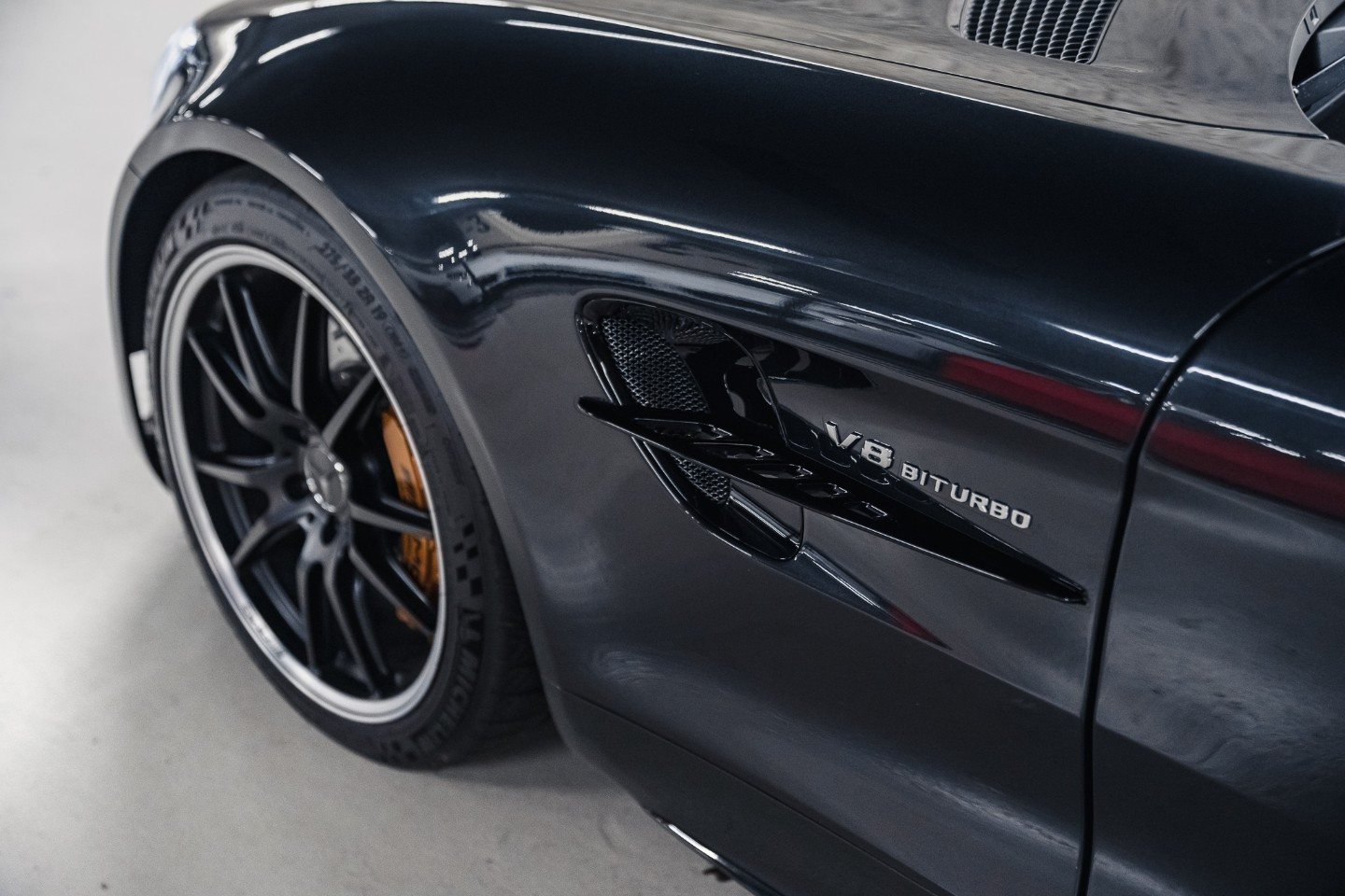 
                                                Voiture
                                                 Mercedes AMG GT R V8 4.0 585 Speedshift 7