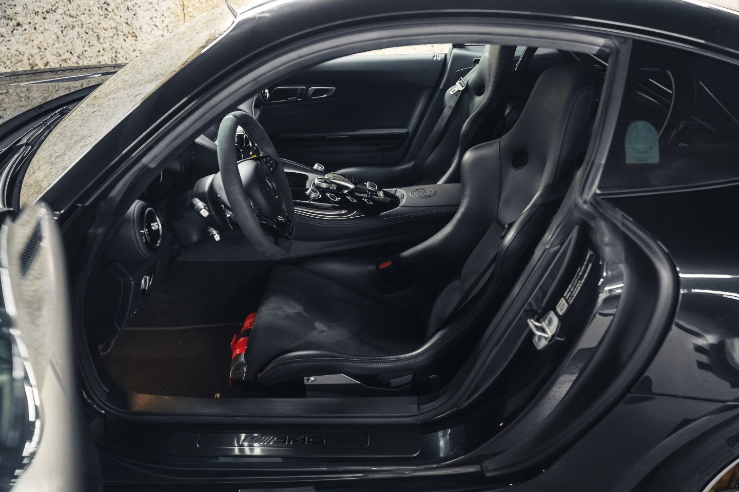 
                                                Voiture
                                                 Mercedes AMG GT R V8 4.0 585 Speedshift 7