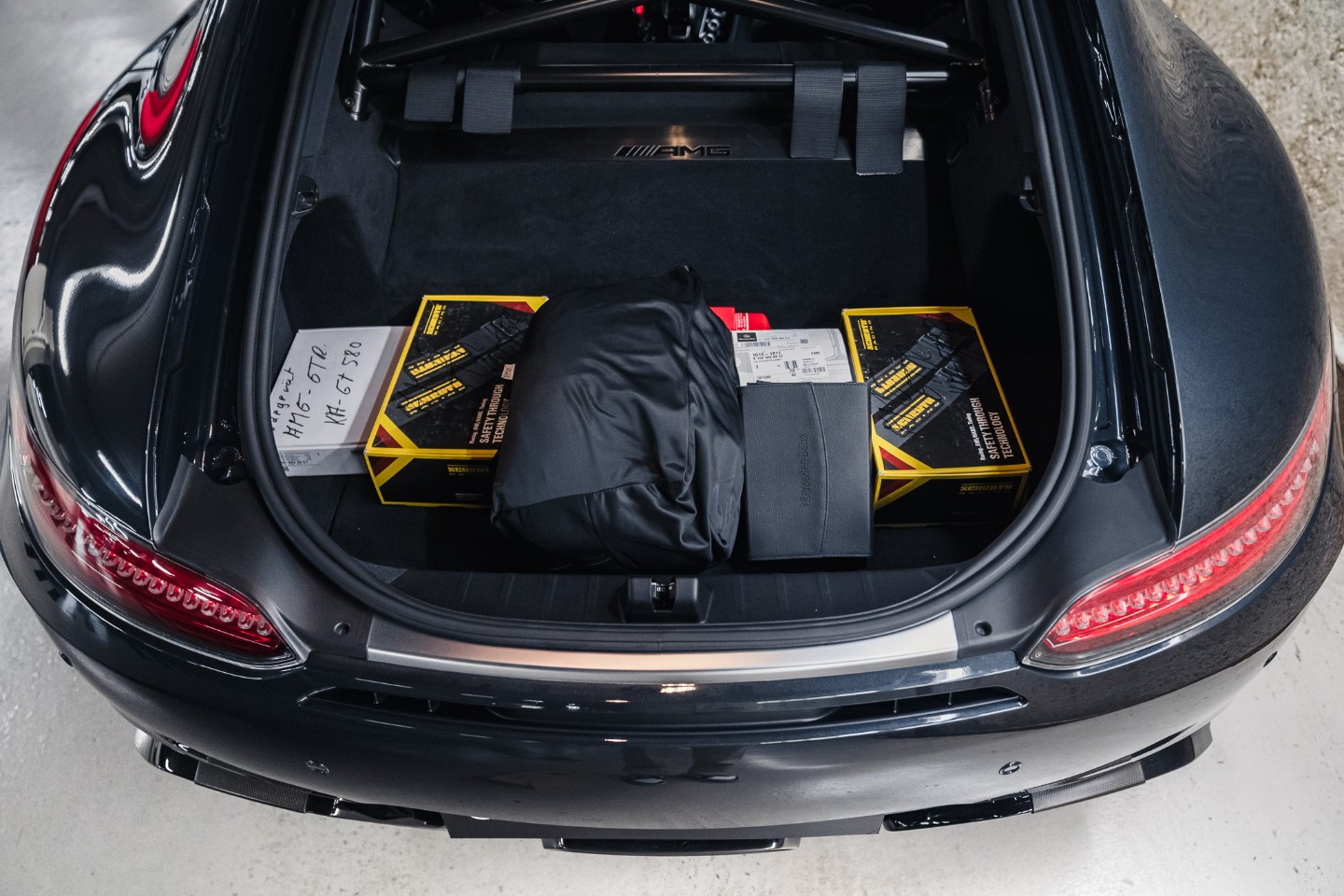 
                                                Voiture
                                                 Mercedes AMG GT R V8 4.0 585 Speedshift 7