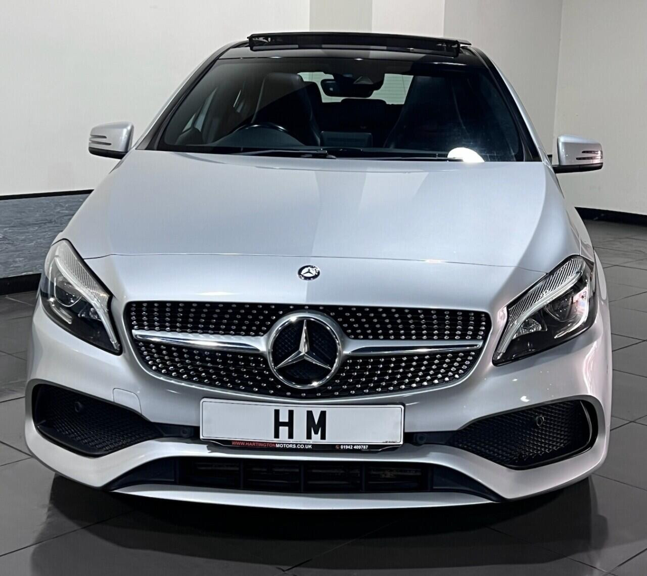 Voiture
                                                 Mercedes-Benz A-Class 1.5 A180d AMG Line (Premium Plus) Hatchback 5dr Diesel Manual Euro 6 (s/s) (109 ps)